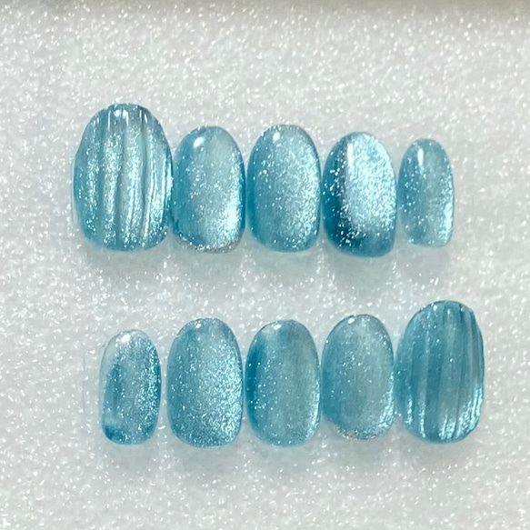 No.333 ネイルチップ　青　水色　ニュアンス　マグネット　キラキラ　うるうる No.333 ネイルチップ 青 水色 ニュアンス マグネット キラキラ