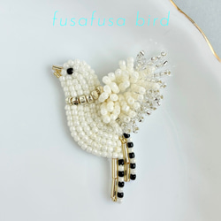 キュートなおばけの手刺繍ブローチ ブローチ Rico accessories