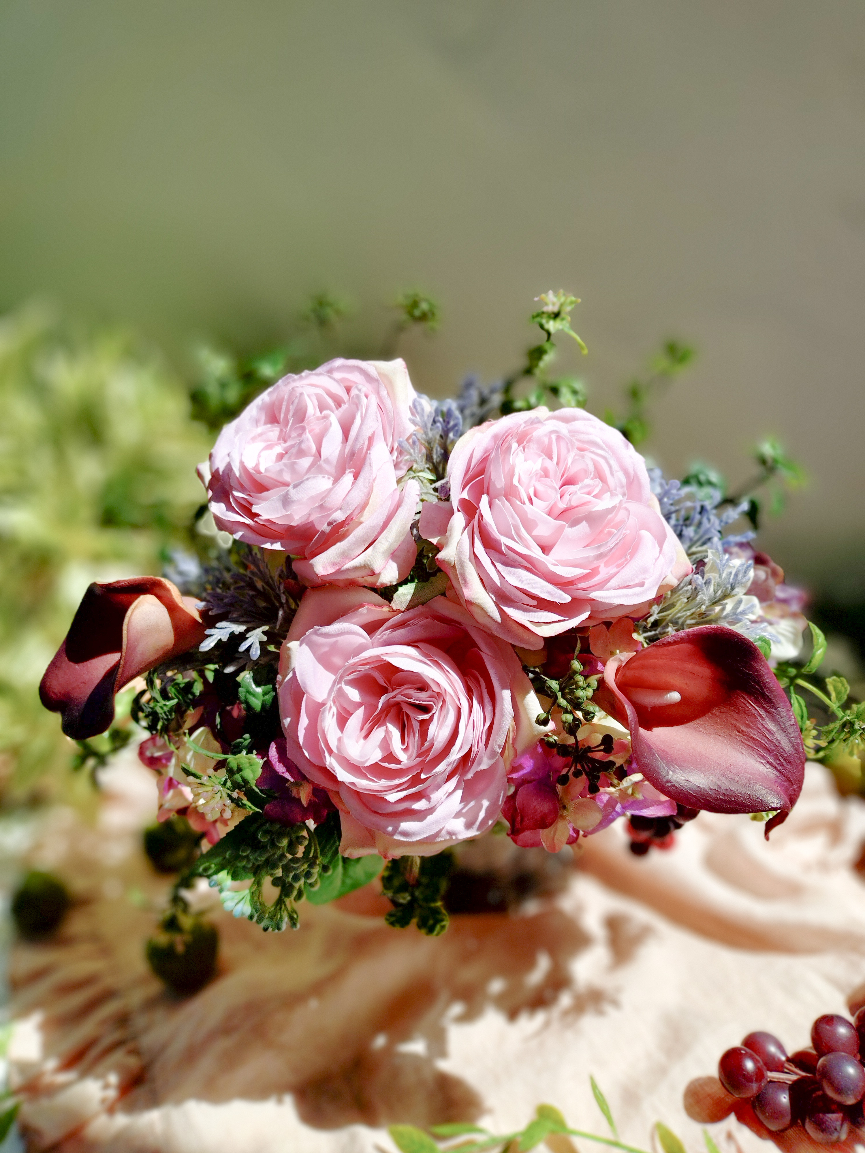 大人可愛い美しさのローズとカラーのアレンジ♡ 落ち着いた美しさ♡大人の優しさ♡美しいローズ♡リニューアル♡モダンカラー♡ 5,694円