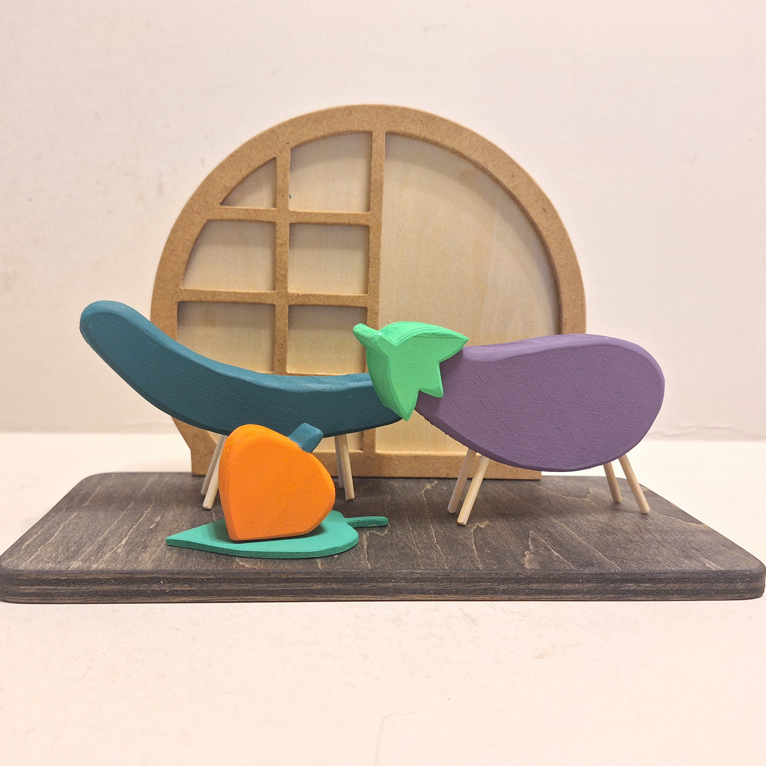 【受注制作☆選べる台座色☆木製お盆飾りセット☆精霊馬ナスとキュウリ＋鬼灯☆丸障子風背板付き☆玄関や仏壇に】