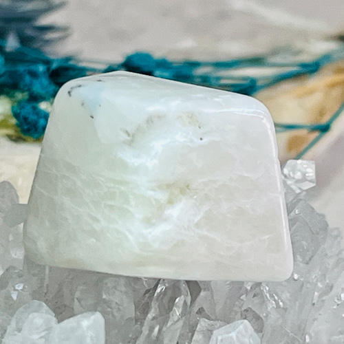 愛と平和の守護石✨　ラリマー　タンブル　原石 愛と平和の守護石✨ アイス ラリマー タンブル 原石 天然石 東洋