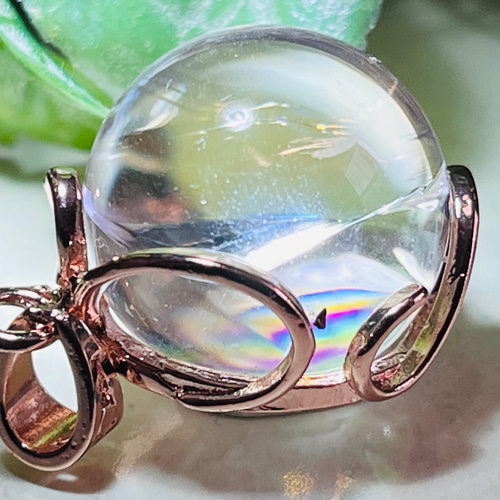 レインボークォーツ クリスタル 水晶 スフィア ペンダント トップ 原石