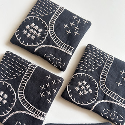 ブラック×グレー　北欧風⭐︎刺し子刺繍コースター(1枚) embroidery coaster 4枚目の画像