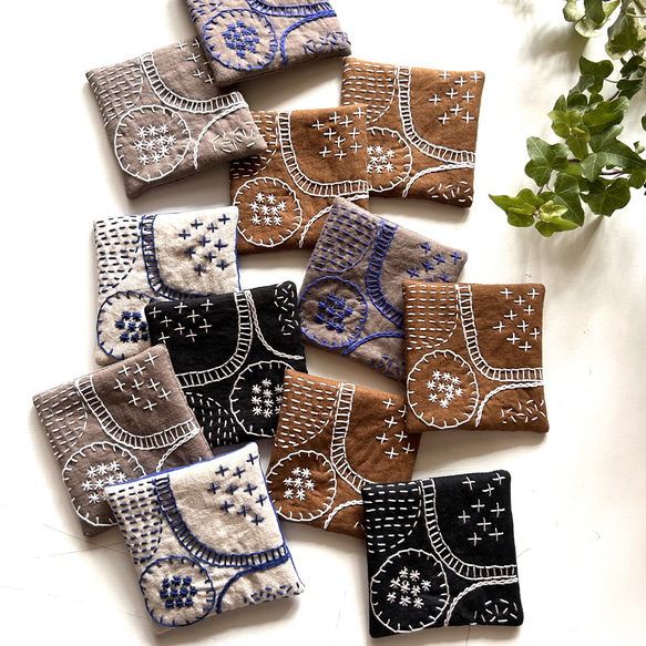 ブラック×グレー　北欧風⭐︎刺し子刺繍コースター(1枚) embroidery coaster 5枚目の画像