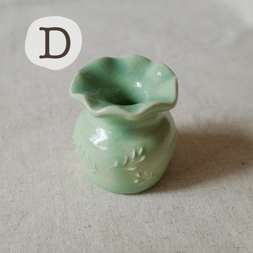 いっちんの小さな一輪挿し｜花瓶｜フラワーベース｜陶器｜きなり色