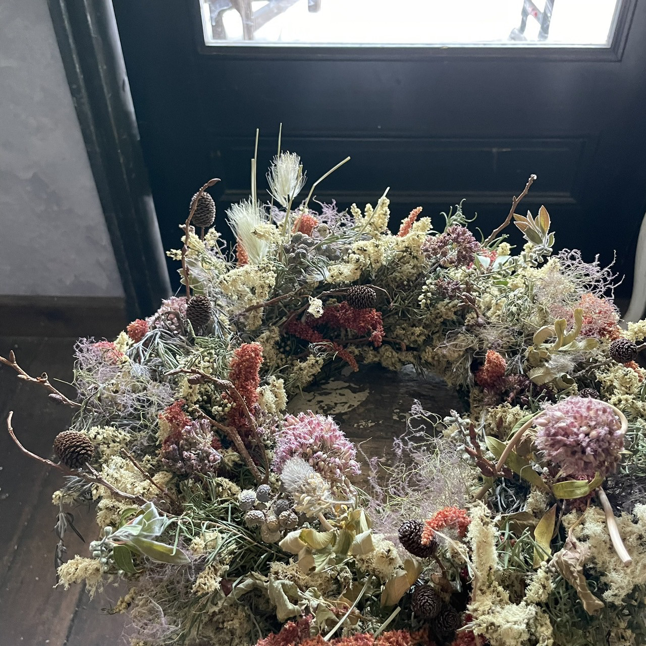 霞色のドライフラワーリース