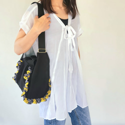 撥水帆布×ぷくまる刺繍のフリルショルダーバッグ│2Way　旅行　フェス　肩掛け　斜め掛け 17枚目の画像
