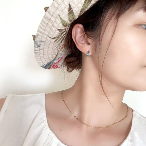南国気分♪ターコイズ14kgfピアス/夏　海　リゾート　ラグーン　金属アレルギー対応　華奢　天然石ピアス　ブルーグリーン 2枚目の画像
