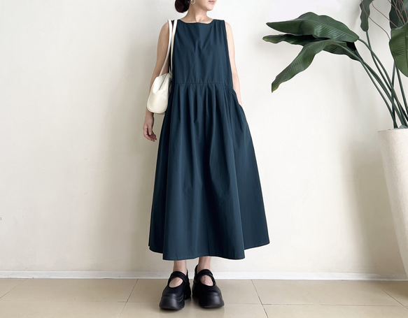 Cotton素材ノースリーブワンピース　* Dark Green * 1枚目の画像