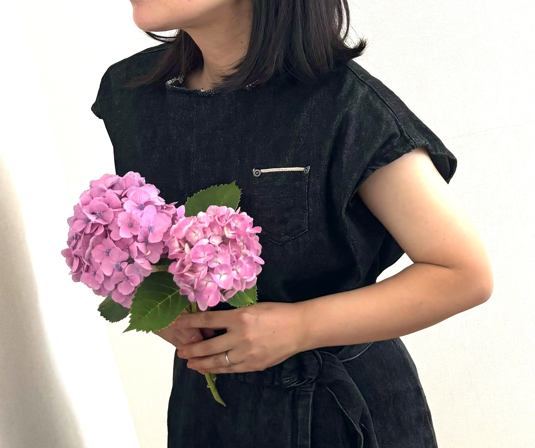 岡山デニム✨日本製　プルオーバー　デニム　フレンチスリーブ　国産デニム　Tシャツ　ブラック　ブラウス　コットン