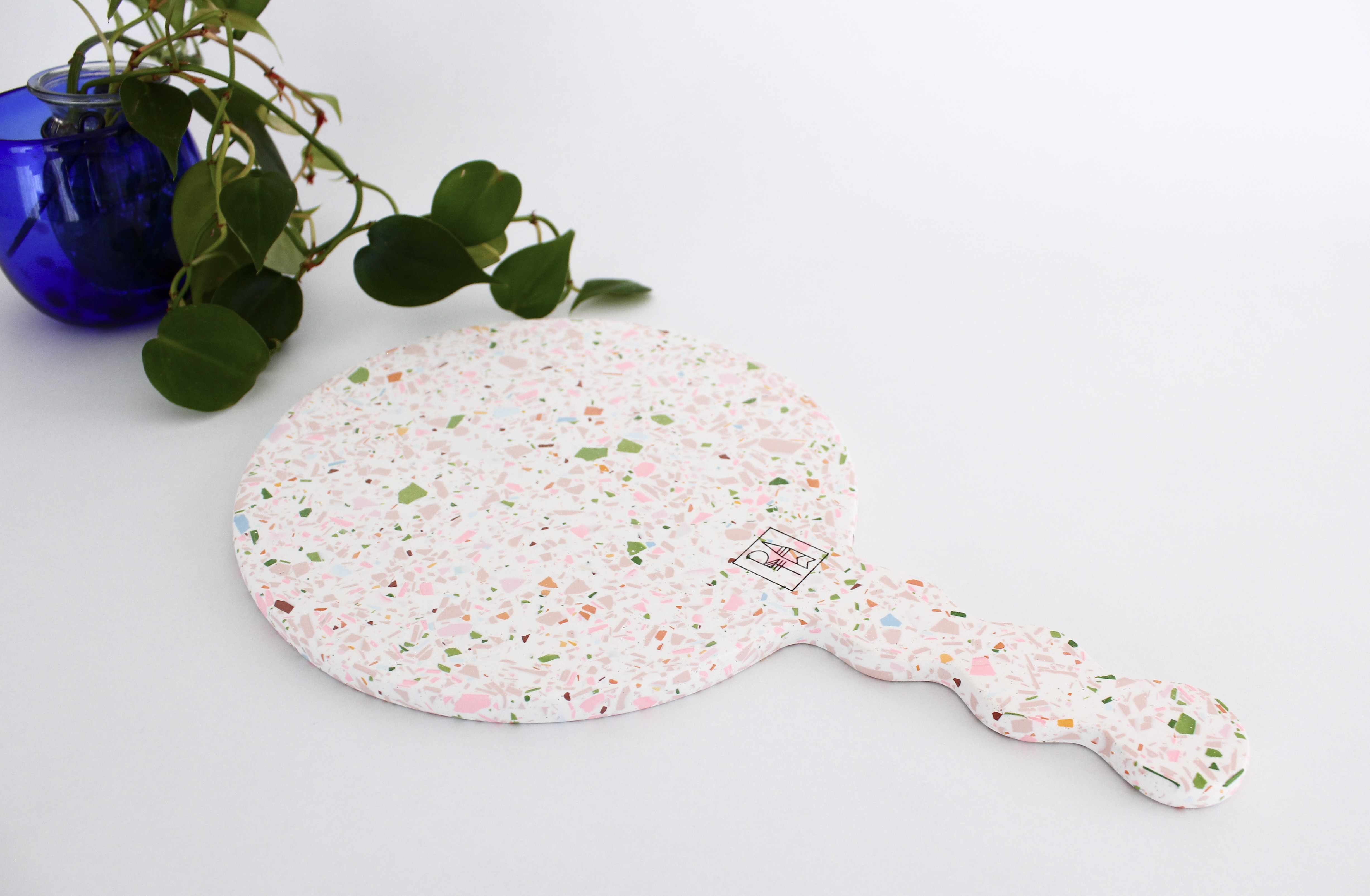 【2025新作】ジェスモナイトのカラフルな手鏡