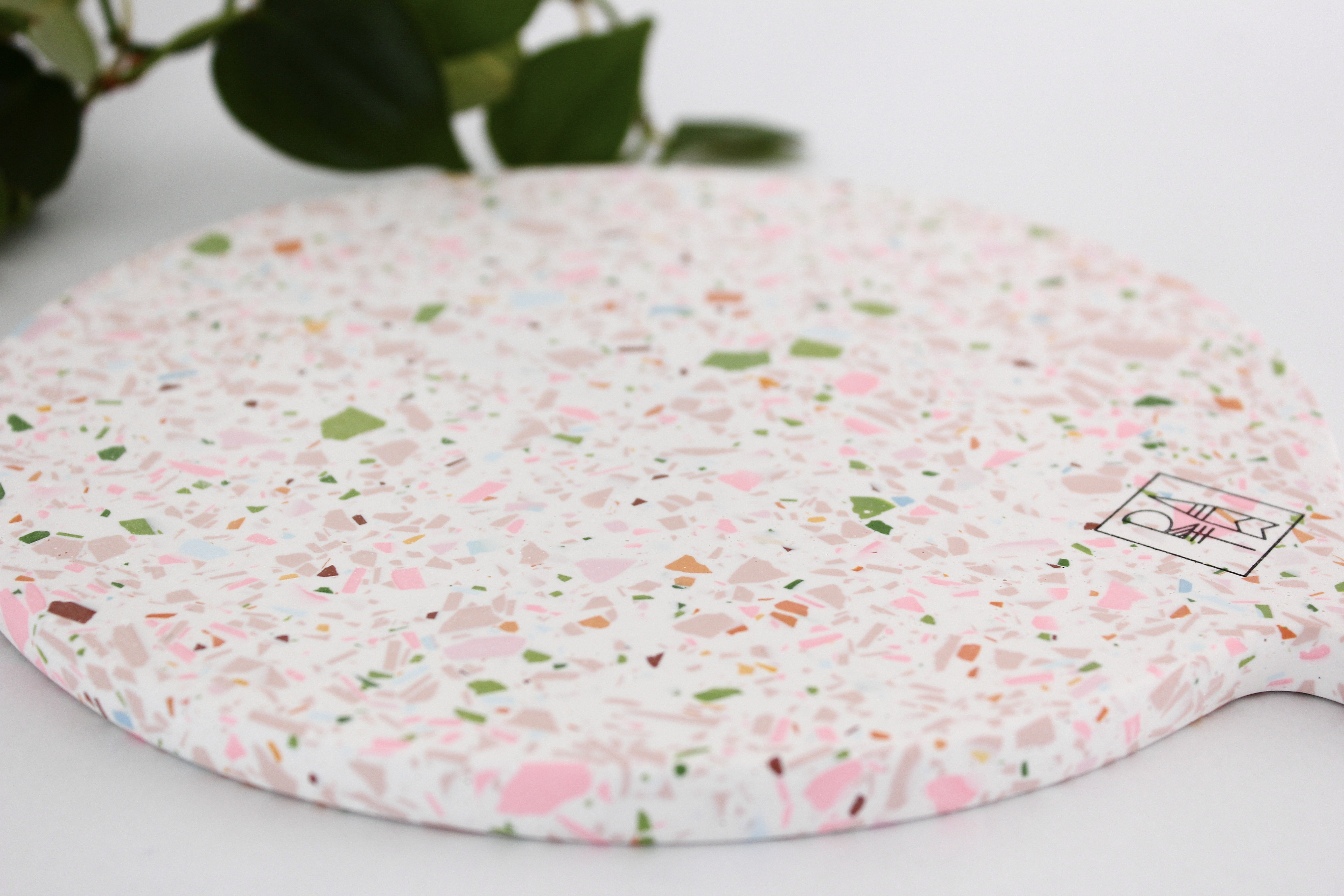 【2025新作】ジェスモナイトのカラフルな手鏡