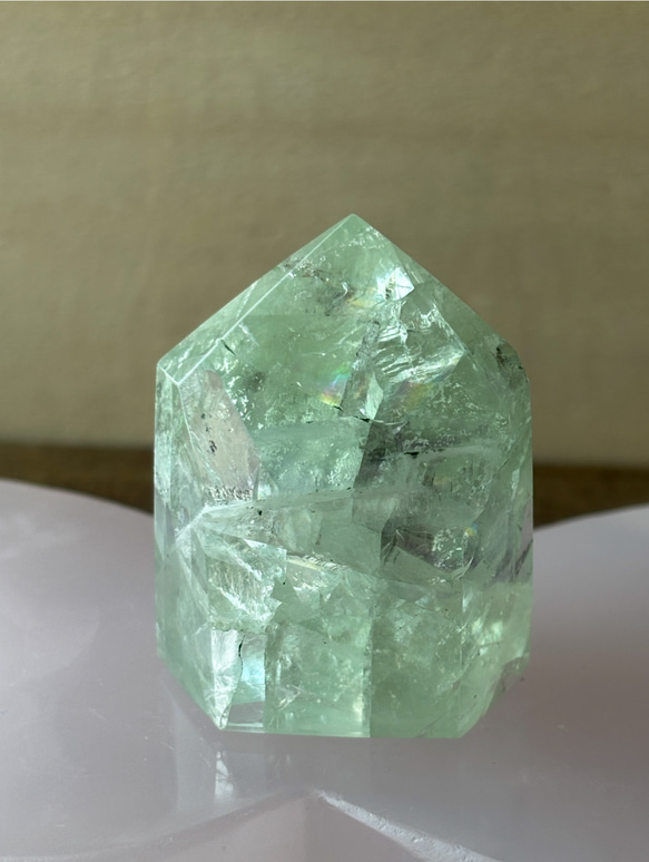 No1042 グリーンフローライト ビッグ タワー 六角柱 ポイント 21cm