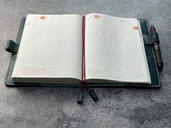 【手縫】ほぼ日手帳カズンA5用ブルーグリーン本革手帳カバー（角花飾）2本しおり付き（バタフライストッパー） 4枚目の画像