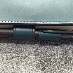 【手縫】ほぼ日手帳カズンA5用ブルーグリーン本革手帳カバー（角花飾）2本しおり付き（バタフライストッパー） 7枚目の画像