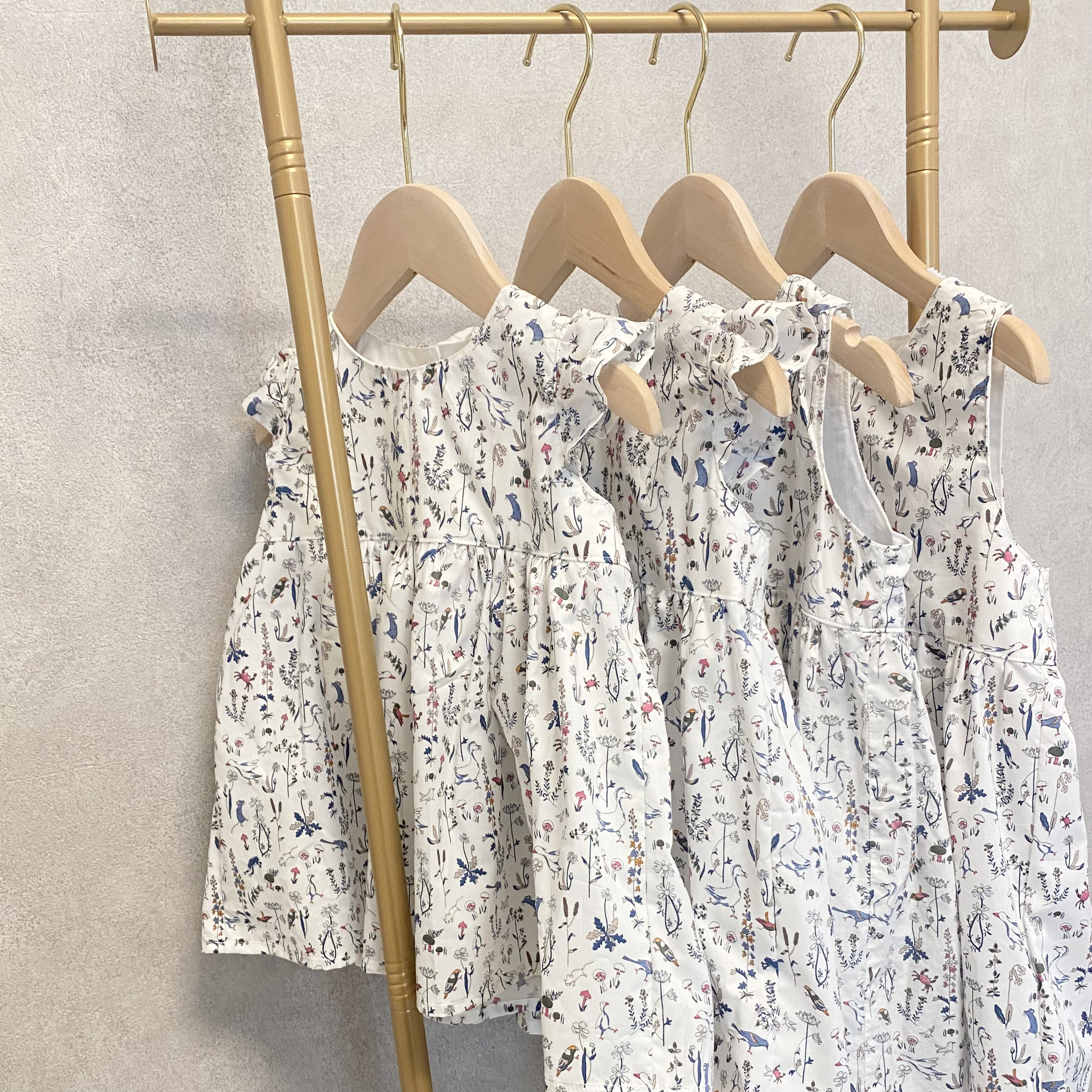 【姉妹お揃い】✴︎リバティ✴︎オーガニックコットンでサラッと着られるノースリーブワンピース　タナローン