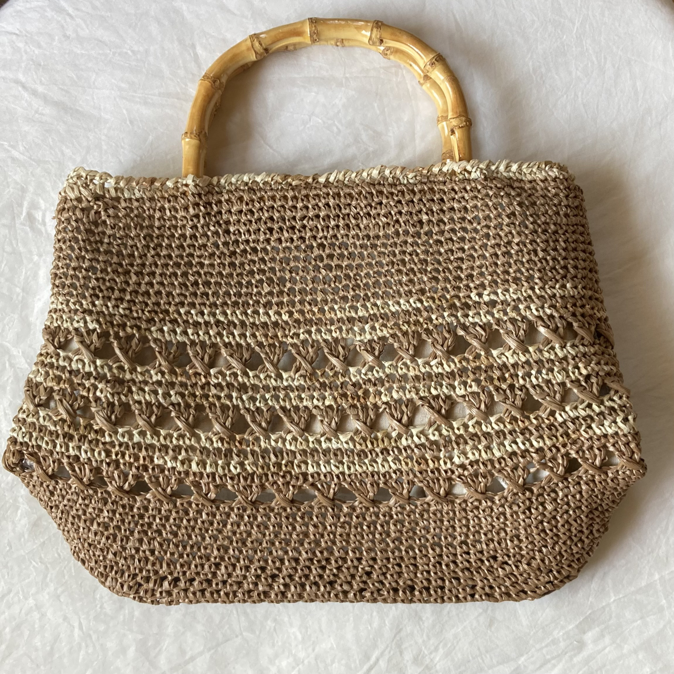 アバカ　バンブーバッグ　M+abaca 花繋ぎ　夏単衣　6600 夏秋 軽くて しっかりした 茶系のバッグ バンブーハンドルの