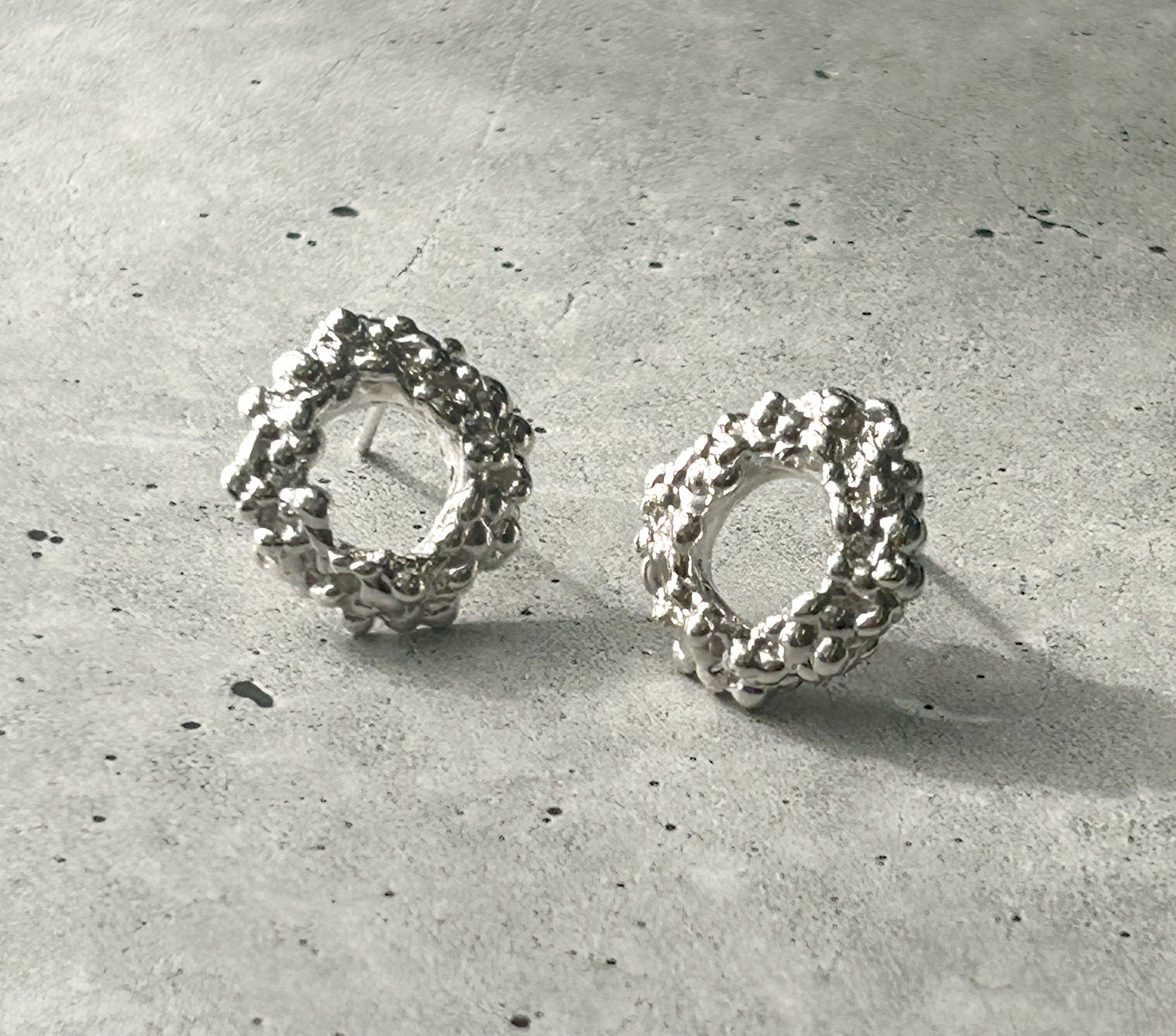《Jecrema》Silver925 粒々サークルピアス