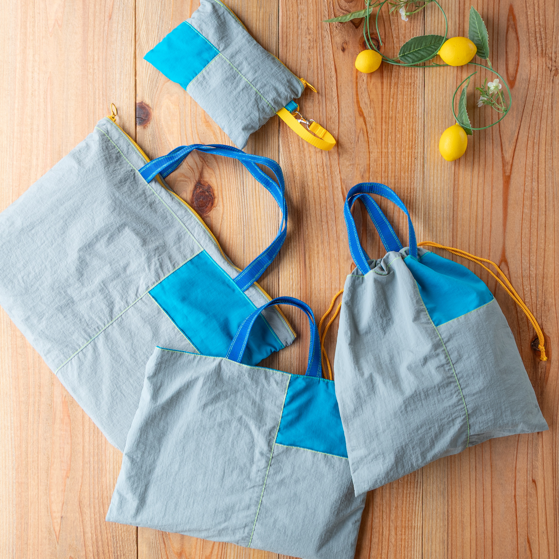 薄くて軽い、しゃかしゃか撥水バッグ4点セット：ターコイズ