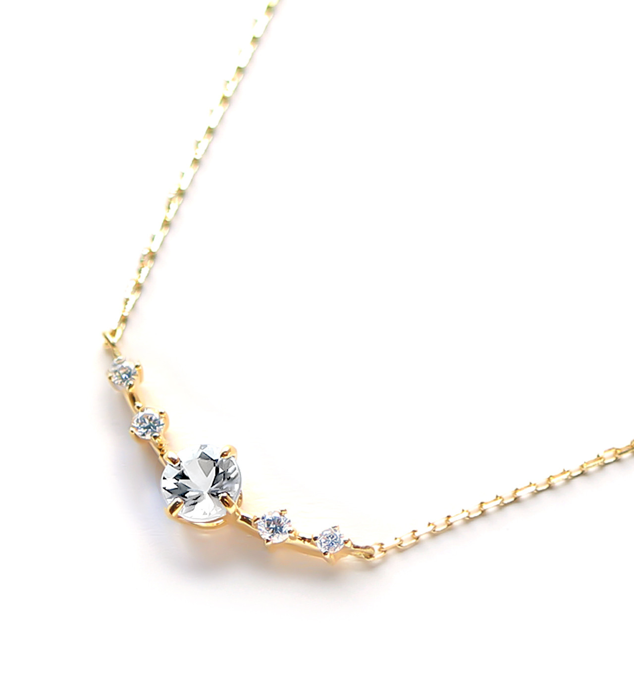 K18 ホワイトサファイア＆ダイヤモンドのネックレス（ラウンドカット）~Ello Lily~ 9月誕生石