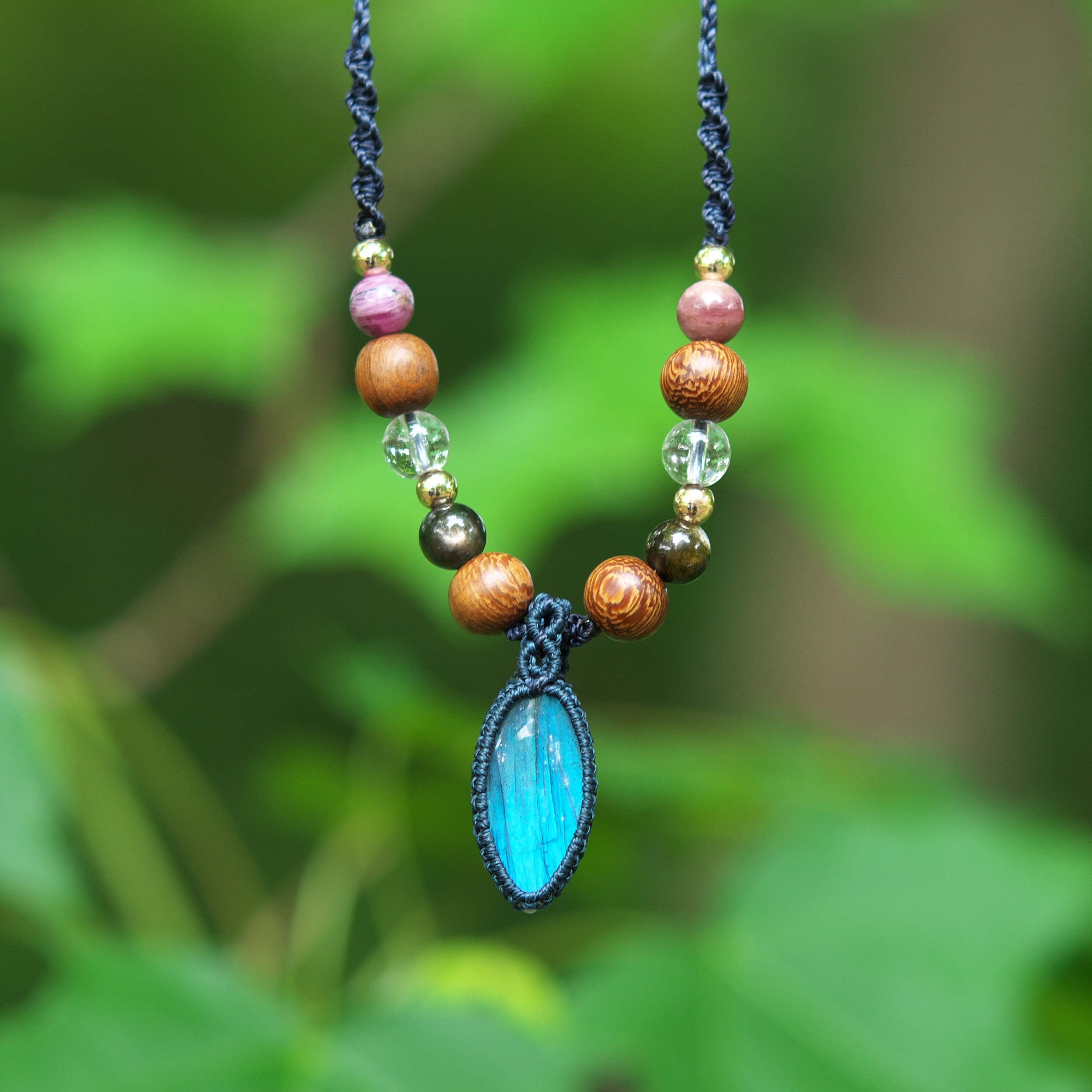 【美しい青】ラブラドライトマクラメネックレス＜14KGF使用＞