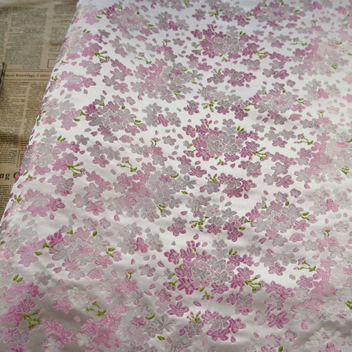 長さ1m ジャガード生地 大判 小花 桜 ピンク 和柄綺麗上品 色織 布
