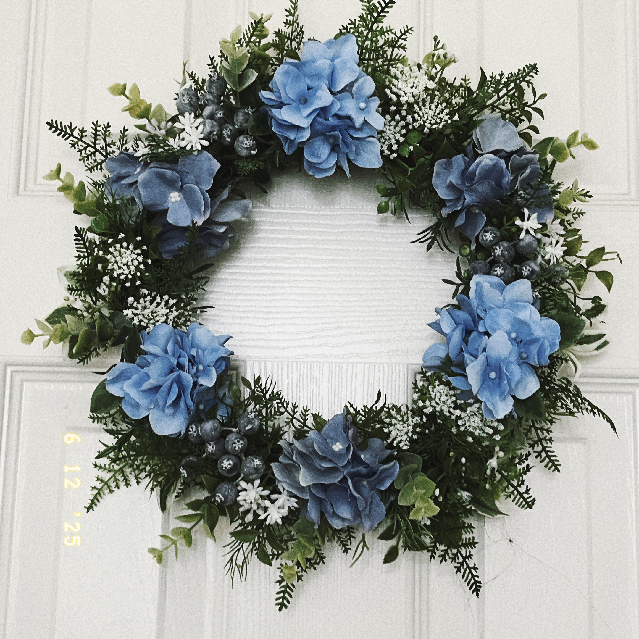 贈り物にも＊ 爽やか系の紫陽花とブルーのリース・30㎝・玄関にも　お部屋にも　ドアリース　贈り物　夏ギフト