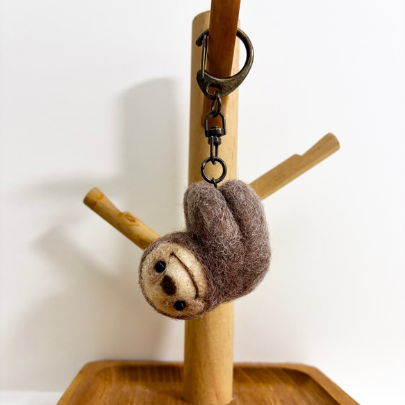 みぐりんりん 確認用ページキーホルダー羊毛フェルトハンドメイド 羊毛フェルト ころりんなまけものキーホルダー その他アクセサリー