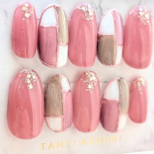 ピンクブラウンのブロックネイル ネイルチップ（つけ爪） zukky 通販