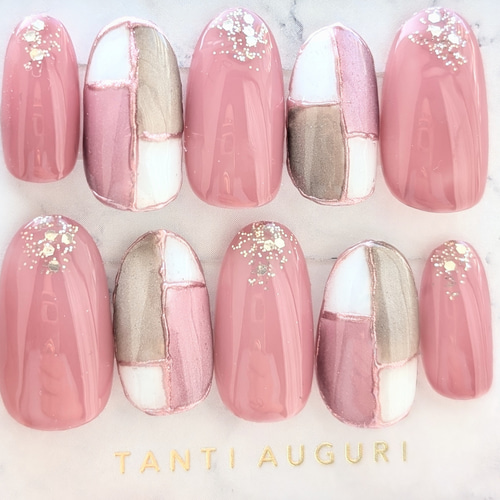 ピンクブラウンのブロックネイル ネイルチップ（つけ爪） zukky 通販