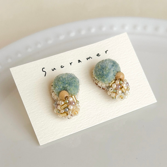 日常に彩りを【tsubomi】ピアス・イヤリング_ powder blue 1枚目の画像
