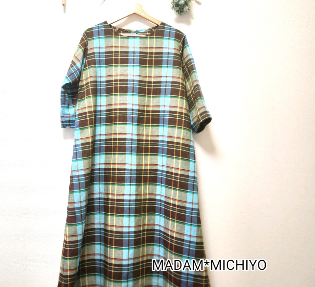 リネンのシンプルワンピースロング丈  マルチチェックスイス製生地★ストールとセットで[送料無料]