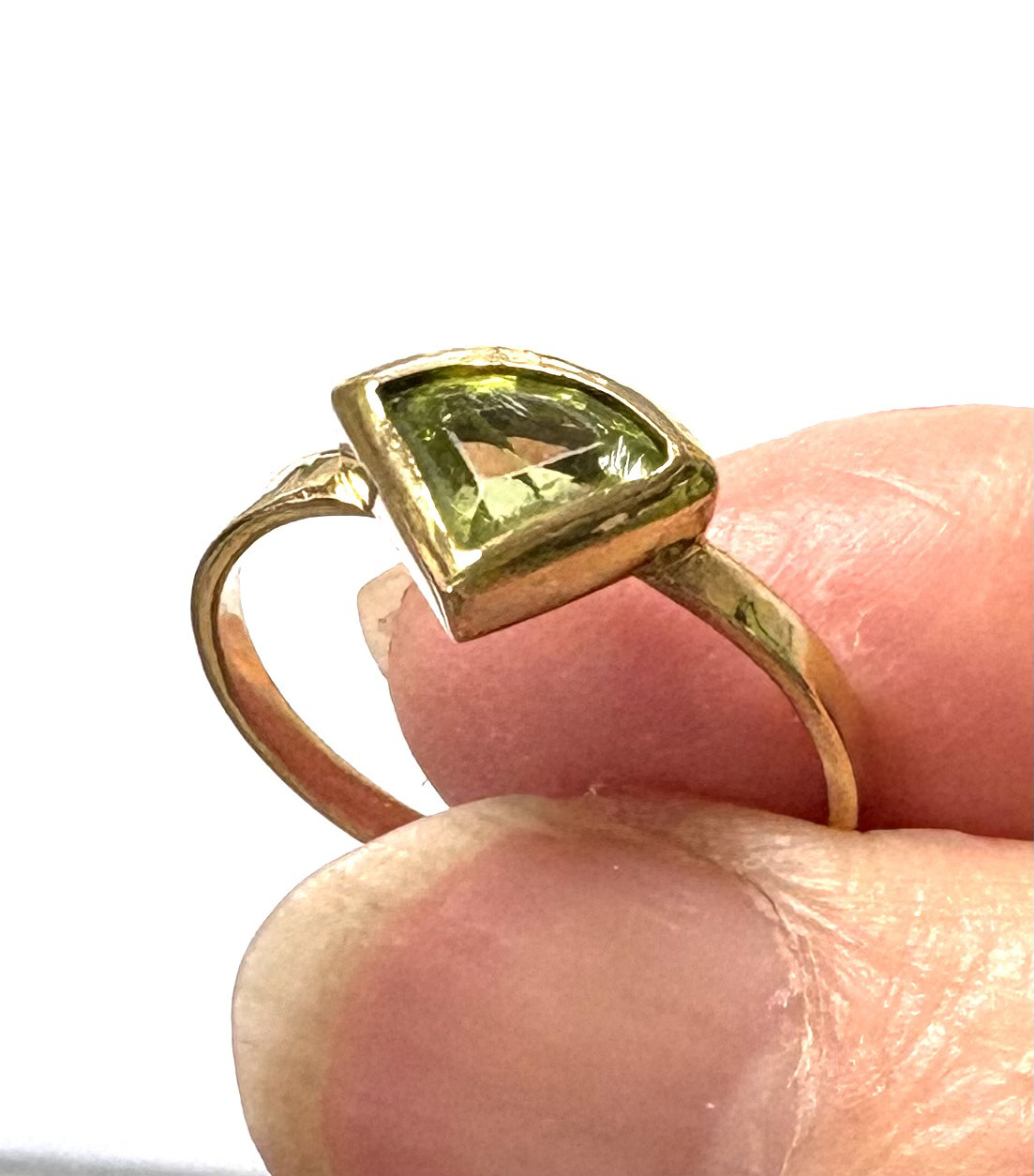 ペリドットのリング