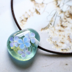 【fairy様】1345天然石　琉球ガラス　紫陽花　猫　月型　レジン　ネックレス 8e15aacfe0c97373f7d02380772c6a