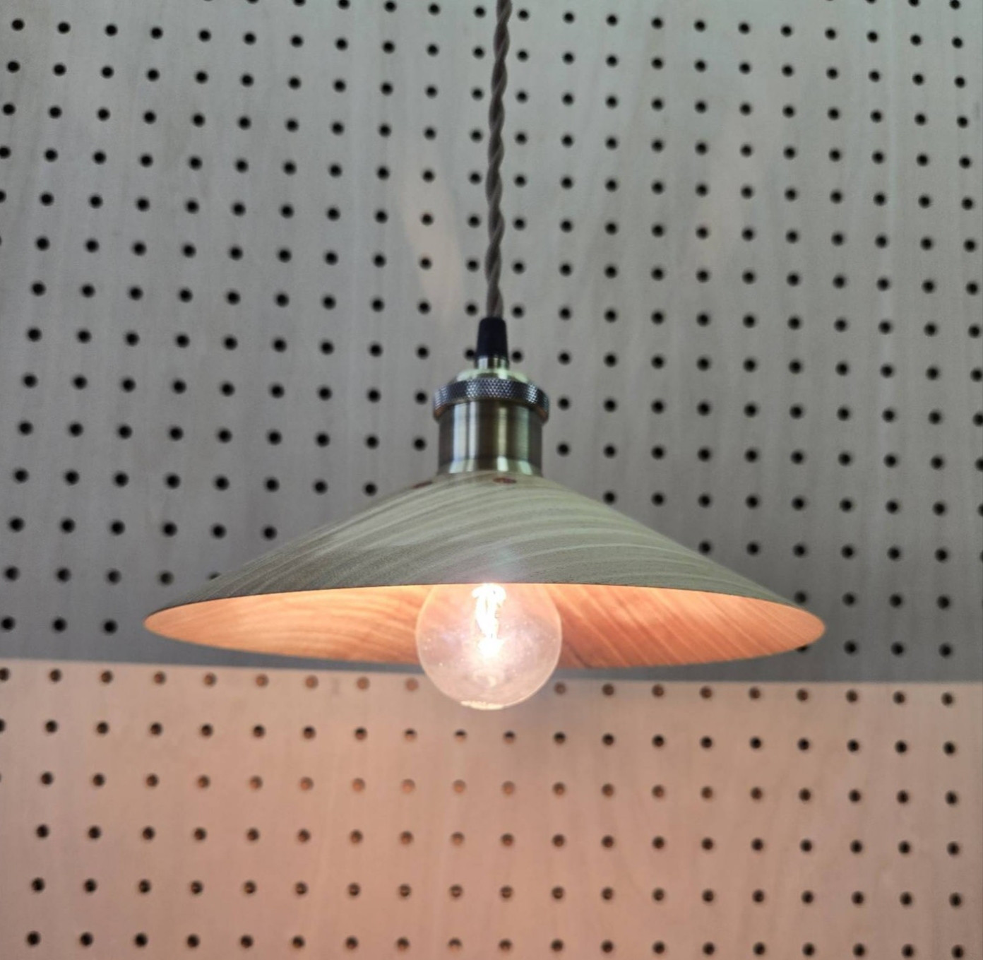 ランプシェード　栓(せん)