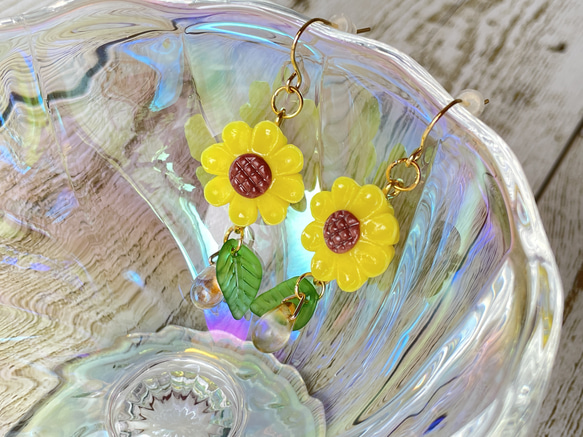 《受注生産》ひまわりの練り切りイヤリング/ピアス♡フェイクスイーツ 11枚目の画像