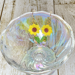 《受注生産》ひまわりの練り切りイヤリング/ピアス♡フェイクスイーツ 6枚目の画像