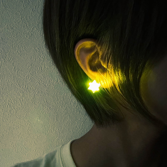 色が変わるよ！星のかけらピアス＋P-cuffs 3枚目の画像