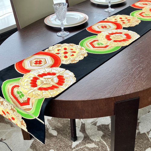 A644★逸品‼️豪華刺繍‼️ひな祭り‼️袋帯正絹テーブルランナー2m16cm A644☆逸品‼️豪華刺繍‼️ひな祭り‼️袋帯正絹テーブルランナー2m16cm