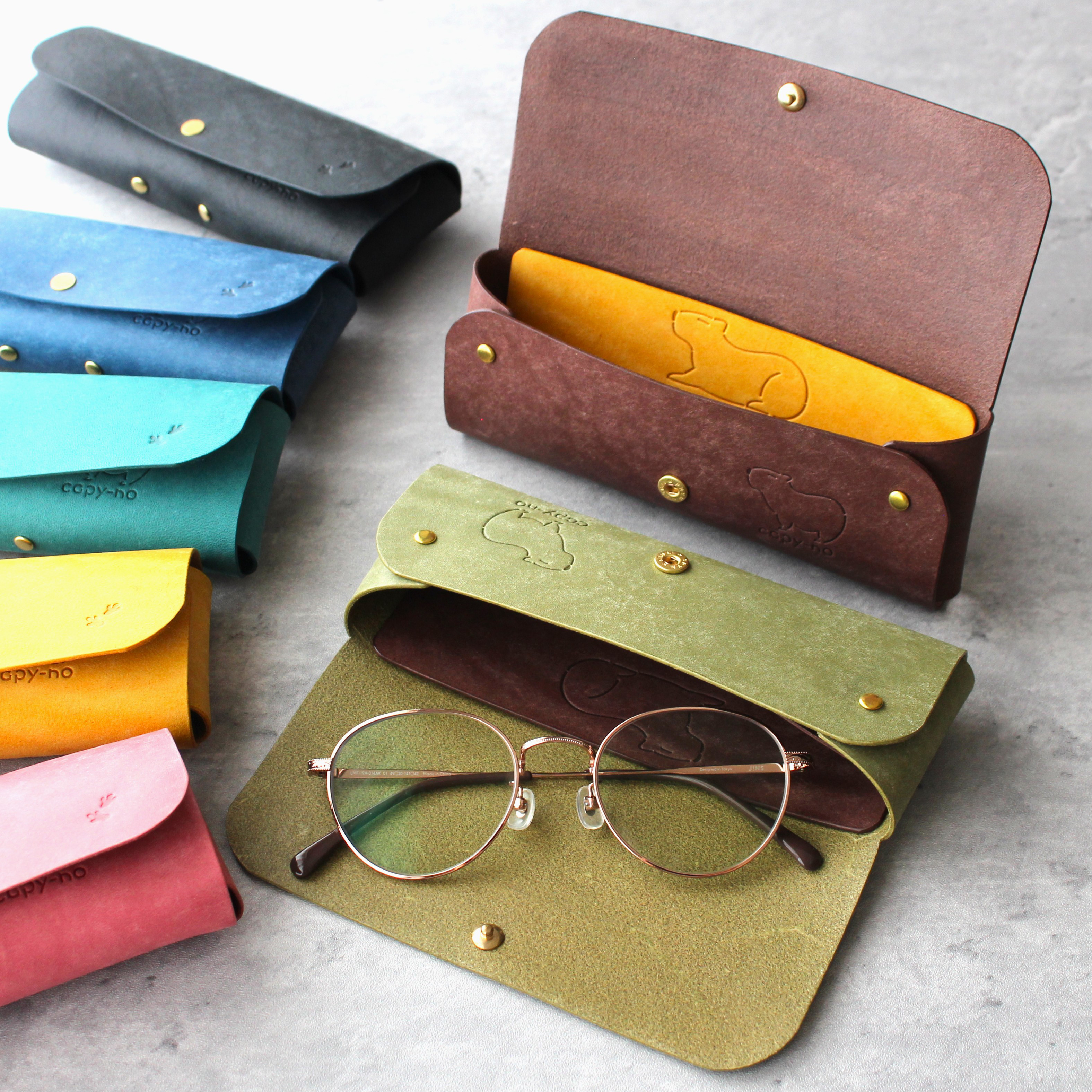 カピバラに癒されるレザーメガネケース【カラーカスタマイズ専用ページ】