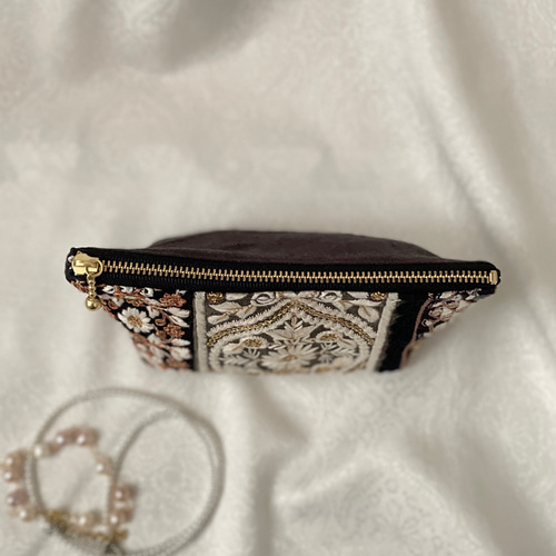 インド刺繍リボンのバトーポーチ マチあり 16センチファスナー ポーチ