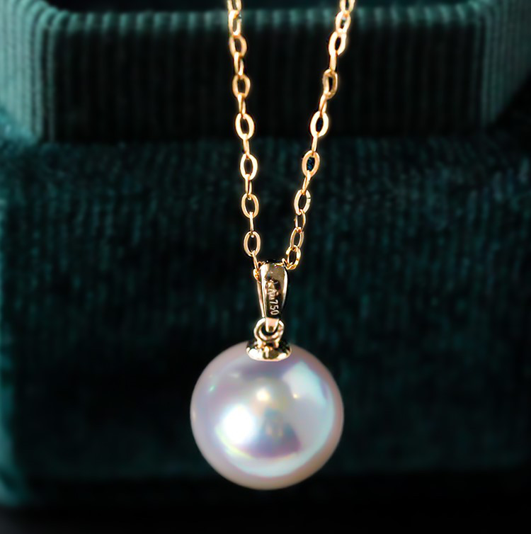 【La Corser】シンプルメロンシードバックル 日本製 7.5-10mm アコヤ天然海水真珠ペンダントネックレス 18Kゴー
