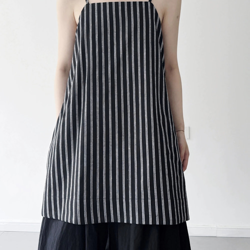 d.i.a. レア商品 襟つきストライプキャミソール コーデが引き締まる大人の黒ストライプ☆キャミソールトップス タンク