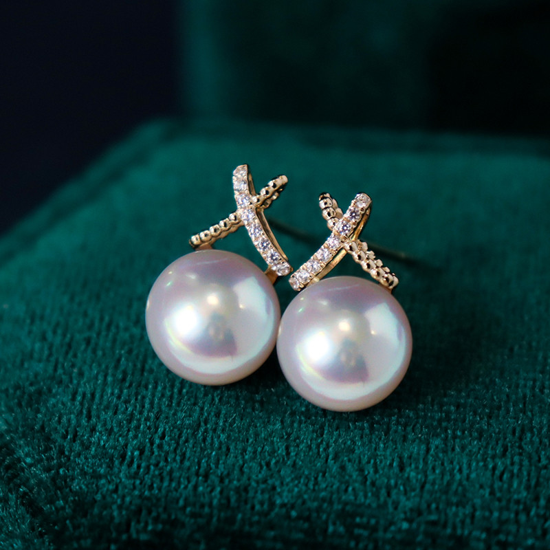 【La Corser】日本製 7-10 アコヤ天然海水真珠ピアス クロスピアス 18Kゴールド ダイヤモンド 小さな電球ピアス