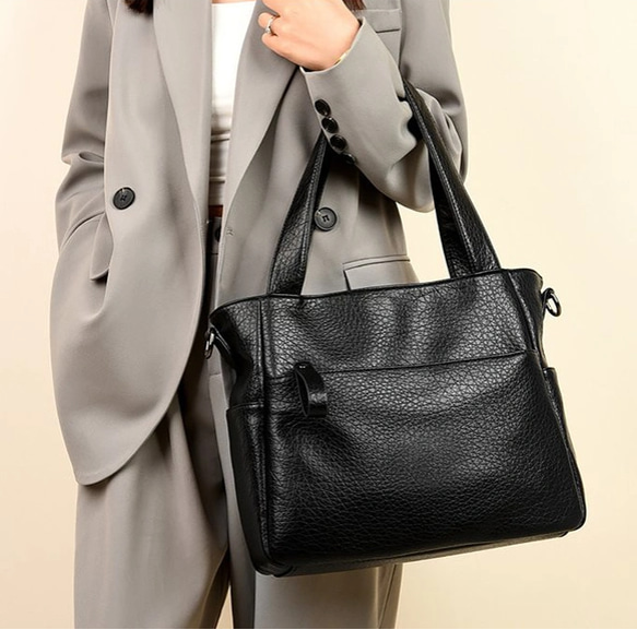 美品】ブルガリ アーバン ショルダーバッグ レザー 黒 バイカラー 斜め