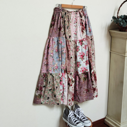 パッチワークのティアードスカートfree ロングスカート（マキシ