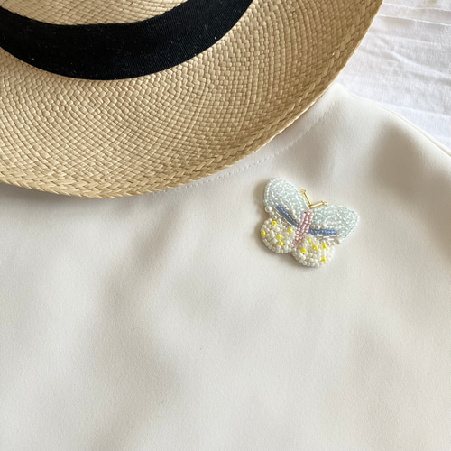 蝶々 カラフル/ライトグリーン ビーズ刺繍 ブローチ/ヘアゴム ブローチ