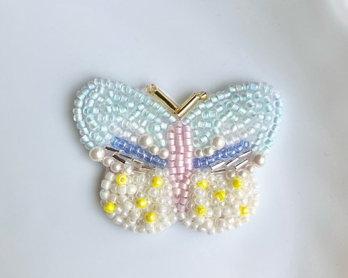 蝶々 カラフル/ライトグリーン ビーズ刺繍 ブローチ/ヘアゴム ブローチ