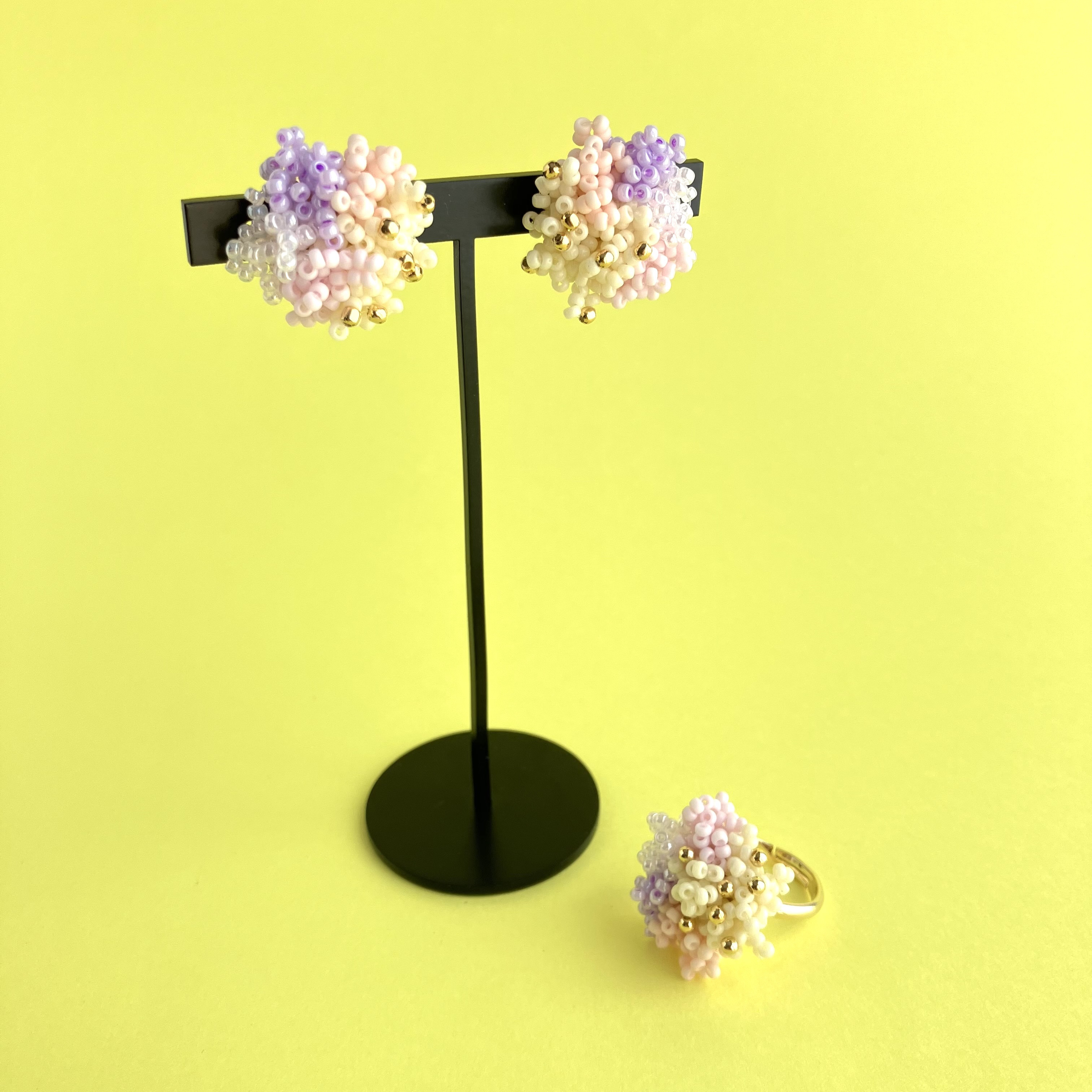 PomPomDropsイヤリング+リングセット　ゴールドドット マルチカラー ピンク MGD01