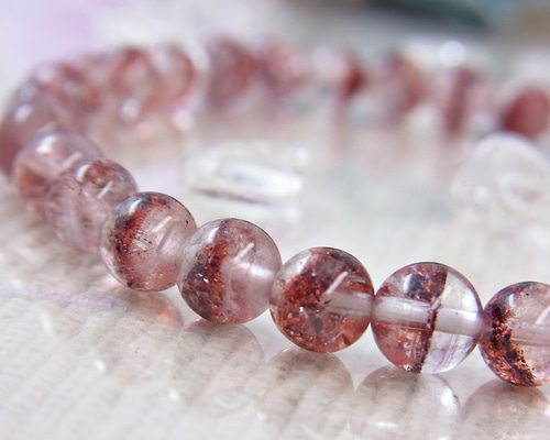 お得品】虹入り ストロベリークォーツ レピドクロサイトインクォーツ